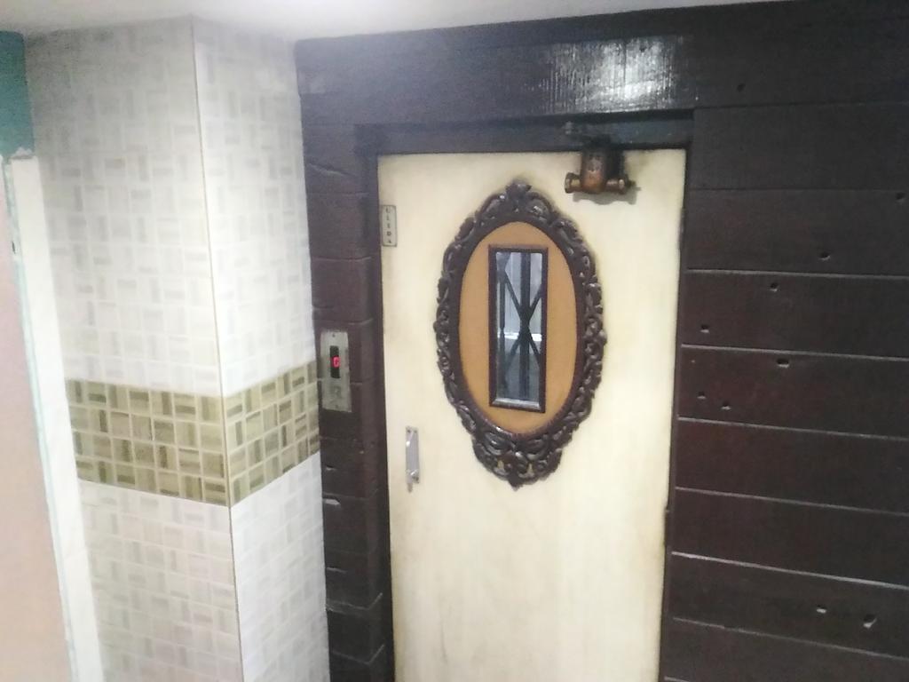 Hotel Palms ナビムンバイ エクステリア 写真