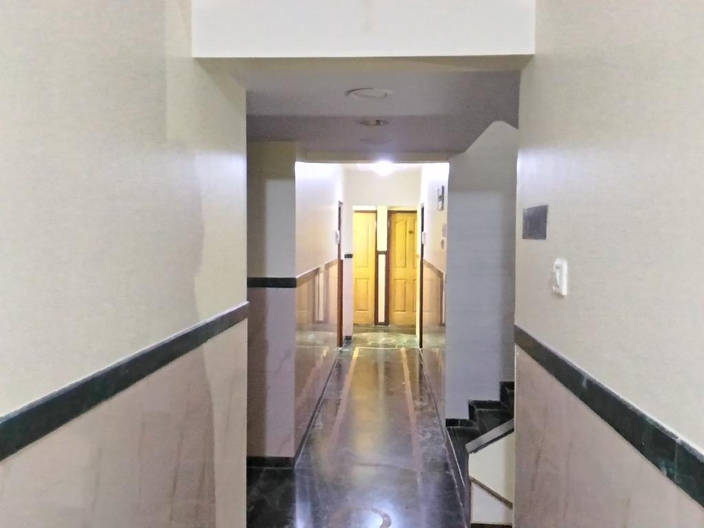 Hotel Palms ナビムンバイ エクステリア 写真